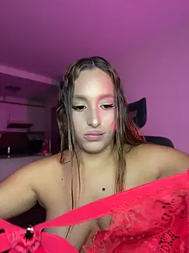 Agnescruzz online show from July 12, 2026, 2:18 pm
