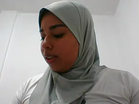 Snapshot of hurrem_had chatting on May 8, 2026, 9:40 pm hurrem had online show from May 8, 2026, 9:40 pm