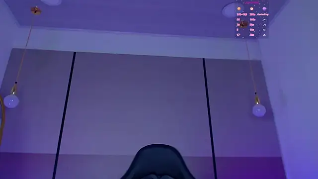 lizowenn  online show from March 10, 2026, 1:15 pm