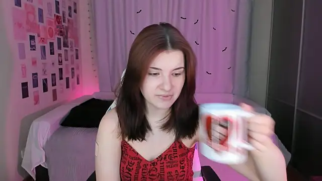 Vanessa Verona online show from December 5, 2025, 4:55 am