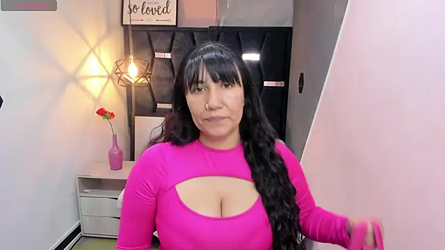 Snapshot of GiaFox_ chatting on November 6, 2025, 1:15 pm GiaFox online show from November 6, 2025, 1:15 pm