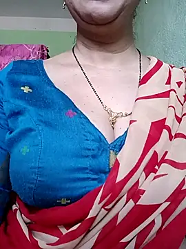 Snapshot of Rosy-B chatting on February 21, 2026, 10:06 am Rosy-B online show from February 21, 2026, 10:06 am