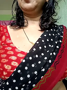 Snapshot of Rosy-B chatting on September 15, 2025, 9:43 am Rosy-B online show from September 15, 2025, 9:43 am