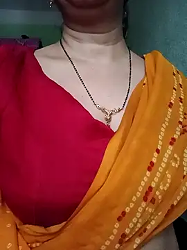 Snapshot of Rosy-B chatting on March 10, 2026, 12:36 am Rosy-B online show from March 10, 2026, 12:36 am