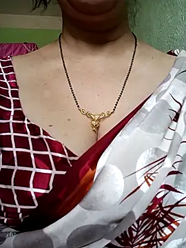 Snapshot of Rosy-B chatting on March 13, 2026, 9:36 am Rosy-B online show from March 13, 2026, 9:36 am