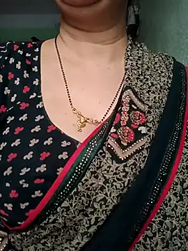 Snapshot of Rosy-B chatting on February 23, 2026, 12:56 am Rosy-B online show from February 23, 2026, 12:56 am