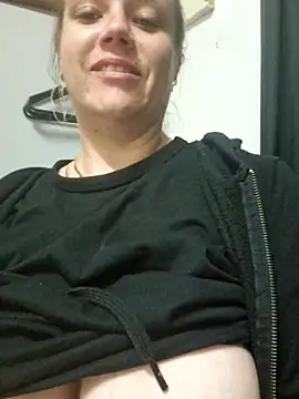 Off the Lesh online show from October 2, 2025, 9:29 pm