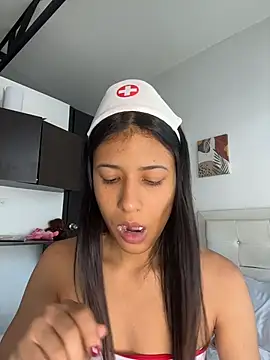 Valentinabaker online show from April 8, 2026, 9:05 pm