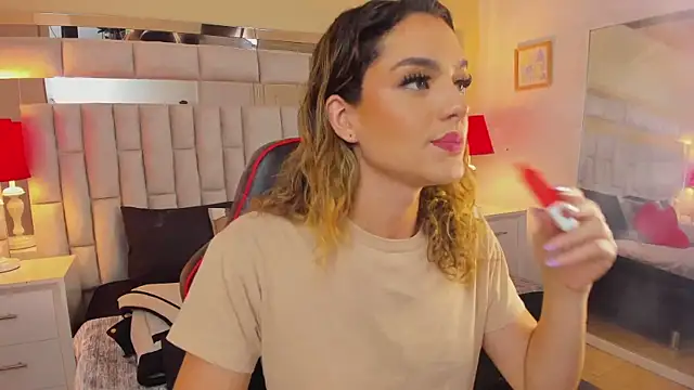 mariiahneedles online show from February 24, 2025, 9:09 pm