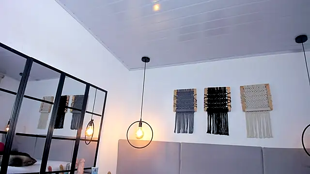 Snapshot of Sweet_camille chatting on November 27, 2025, 2:23 am Sweet camille online show from November 27, 2025, 2:23 am