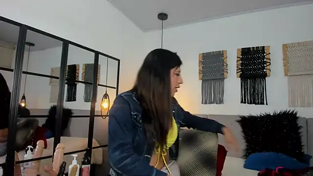 Sweet camille online show from February 13, 2026, 2:22 am