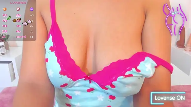 DulceColeman online show from October 13, 2025, 7:15 pm