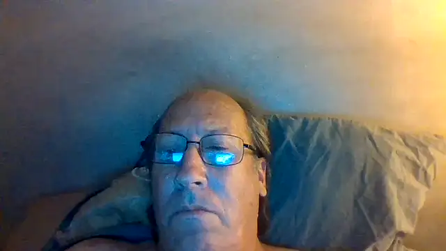 Snapshot of hornyrich69 chatting on July 17, 2026, 4:53 am hornyrich69 online show from July 17, 2026, 4:53 am