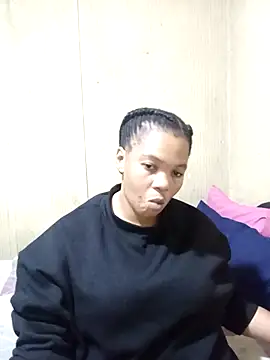 Snapshot of FreakyAngel3X chatting on December 4, 2025, 7:35 pm FreakyAngel3X online show from December 4, 2025, 7:35 pm