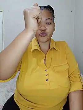 Snapshot of FreakyAngel3X chatting on June 10, 2026, 9:10 am FreakyAngel3X online show from June 10, 2026, 9:10 am
