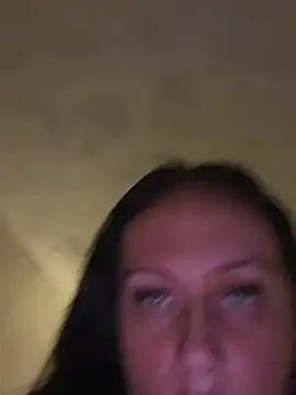 CurvyQueen2023 online show from December 22, 2025, 8:42 pm