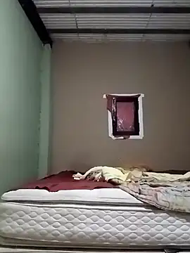 Snapshot of Michellluxo chatting on February 14, 2026, 12:49 pm Michellluxo online show from February 14, 2026, 12:49 pm