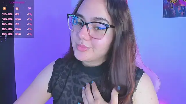 Snapshot of isarhodes_ chatting on December 17, 2024, 10:11 pm isarhodes  online show from December 17, 2024, 10:11 pm