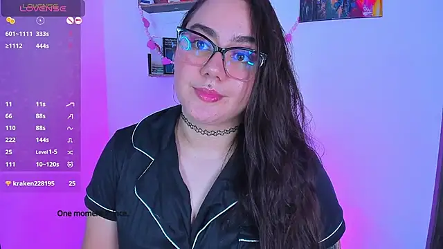 Snapshot of isarhodes_ chatting on January 17, 2025, 10:12 pm isarhodes  online show from January 17, 2025, 10:12 pm