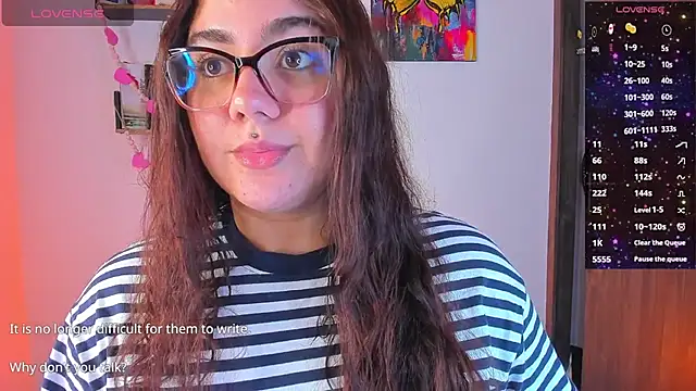 Snapshot of isarhodes_ chatting on January 24, 2025, 10:30 pm isarhodes  online show from January 24, 2025, 10:30 pm