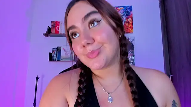 Snapshot of isarhodes_ chatting on October 9, 2025, 10:10 pm isarhodes  online show from October 9, 2025, 10:10 pm