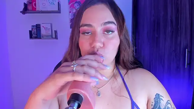 Snapshot of isarhodes_ chatting on October 7, 2025, 1:17 am isarhodes  online show from October 7, 2025, 1:17 am