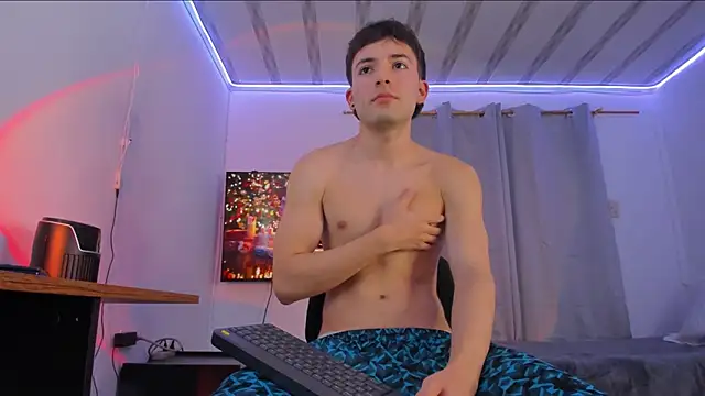 Snapshot of bower_and_colucci chatting on December 3, 2025, 10:53 pm bower and colucci online show from December 3, 2025, 10:53 pm