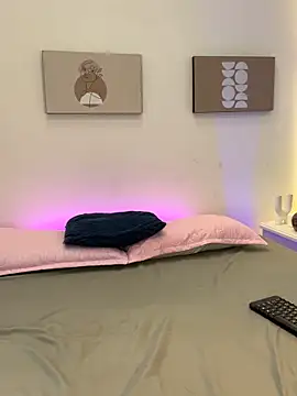 Esmeralda Duarte online show from March 3, 2026, 5:36 am