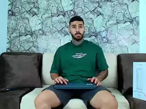 Snapshot of silvano_torres chatting on December 24, 2024, 10:17 pm silvano torres online show from December 24, 2024, 10:17 pm