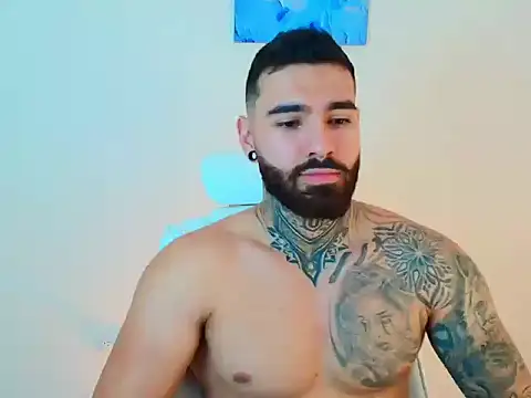 Snapshot of silvano_torres chatting on January 14, 2026, 3:48 pm silvano torres online show from January 14, 2026, 3:48 pm