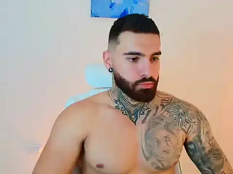 Snapshot of silvano_torres chatting on January 14, 2026, 12:58 am silvano torres online show from January 14, 2026, 12:58 am