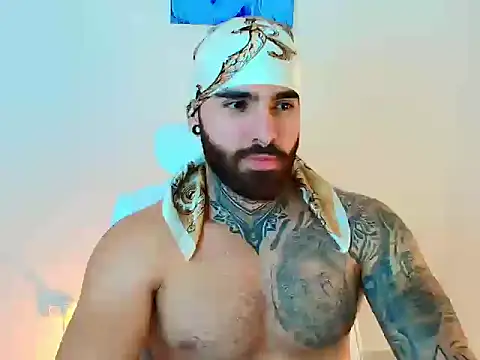 Snapshot of silvano_torres chatting on January 13, 2026, 12:36 am silvano torres online show from January 13, 2026, 12:36 am