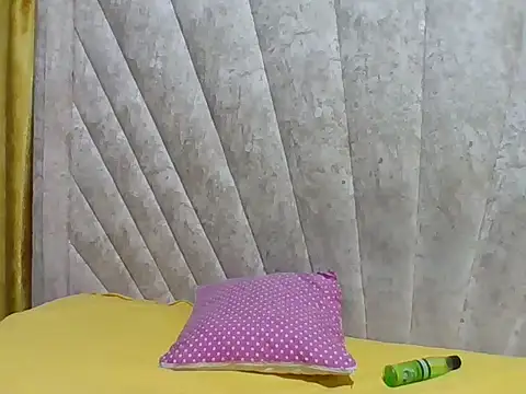 Snapshot of Sexy_Villagegal chatting on April 1, 2026, 4:37 pm Sexy Villagegal online show from April 1, 2026, 4:37 pm