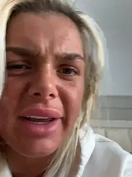 IrishTeenBarbie69 online show from April 5, 2026, 10:55 am