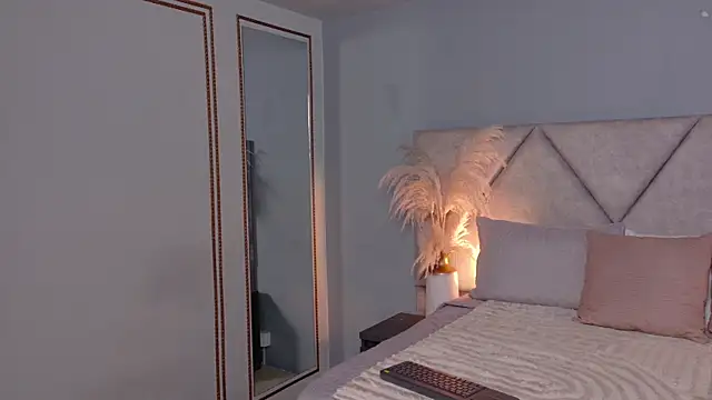 Snapshot of _Miss_Kimm chatting on January 8, 2026, 6:47 pm Miss Kimm online show from January 8, 2026, 6:47 pm