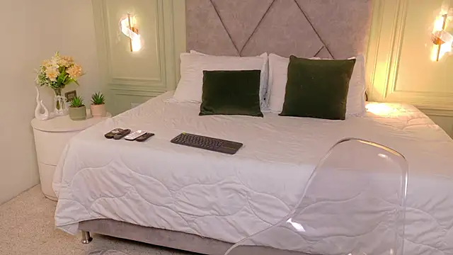 Snapshot of _Miss_Kimm chatting on February 24, 2026, 12:06 pm Miss Kimm online show from February 24, 2026, 12:06 pm