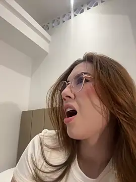  Miss Kimm online show from March 27, 2026, 12:28 pm