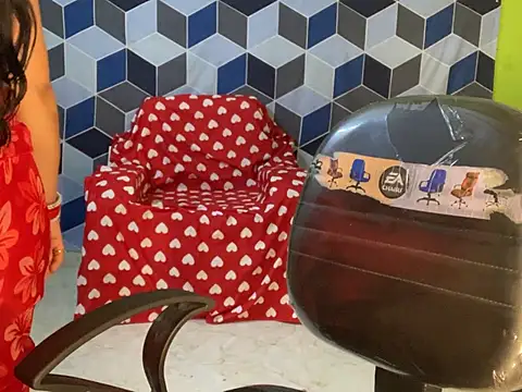 Aishwarya 101  online show from March 11, 2025, 7:25 pm