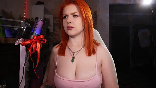 Snapshot of Chriss_Fox chatting on March 5, 2025, 3:18 pm Chriss Fox online show from March 5, 2025, 3:18 pm