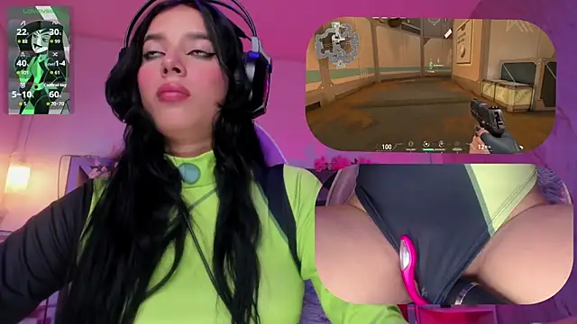 SweetieCloe  online show from November 14, 2025, 9:40 pm