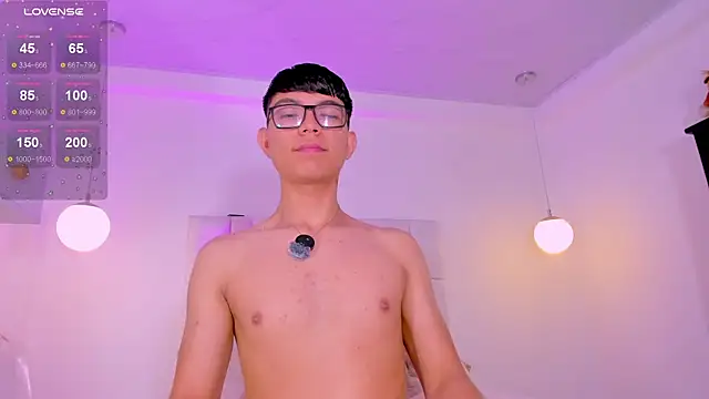 CodyTwink online show from May 23, 2026, 1:54 pm