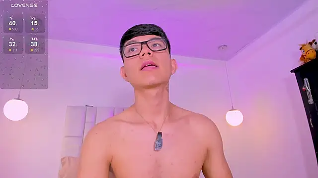 CodyTwink online show from May 22, 2026, 9:24 pm