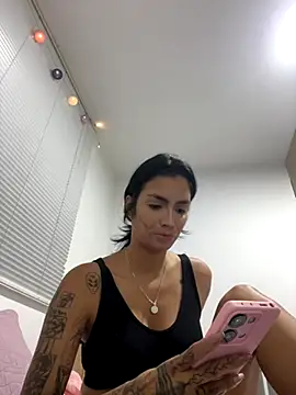 DeuxGold online show from October 11, 2025, 1:06 am