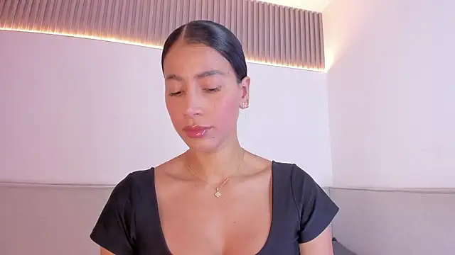 jasminehill  online show from March 1, 2026, 4:51 pm