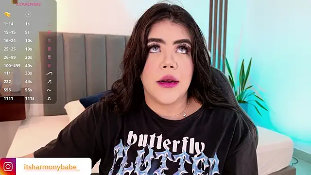 Snapshot of Harmonybabe_ chatting on May 25, 2026, 7:56 pm Harmonybabe online show from May 25, 2026, 7:56 pm