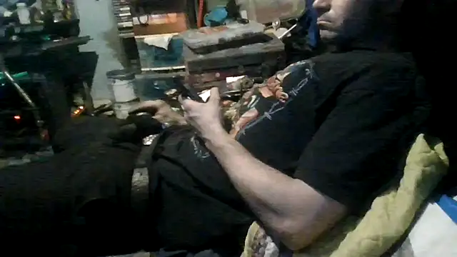 Snapshot of robeaulieu02 chatting on March 22, 2026, 9:33 am robeaulieu02 online show from March 22, 2026, 9:33 am