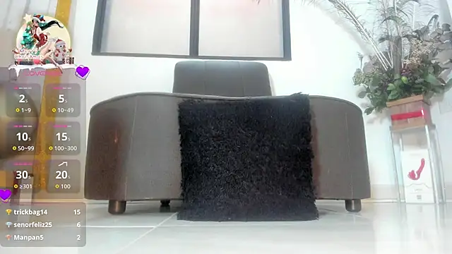 Snapshot of violetmontan chatting on November 24, 2025, 12:38 pm violetmontan online show from November 24, 2025, 12:38 pm