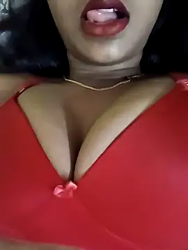 Loveliee online show from January 31, 2025, 6:24 am