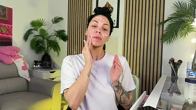 NattyFierros online show from October 20, 2025, 6:59 am