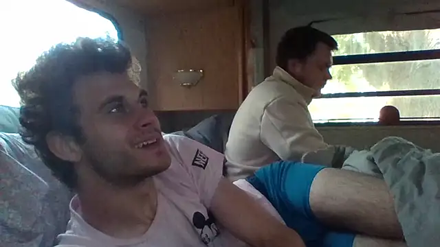 Snapshot of Deafguyproud69 chatting on September 10, 2025, 6:18 pm Deafguyproud69 online show from September 10, 2025, 6:18 pm